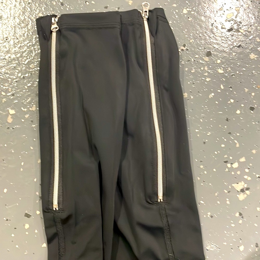 NEW Victoria Secret Sport Women’s Athletic Leggings Medium - Picture 5 of 5